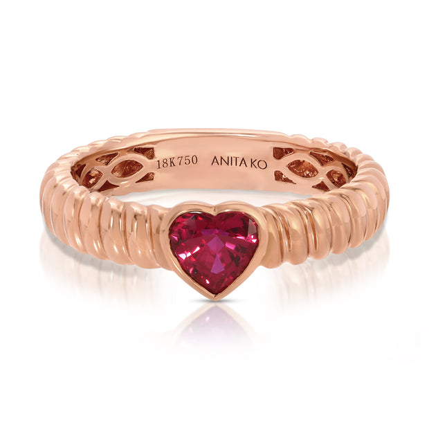THIN ZOE RING WITH RUBY HEART CENTER