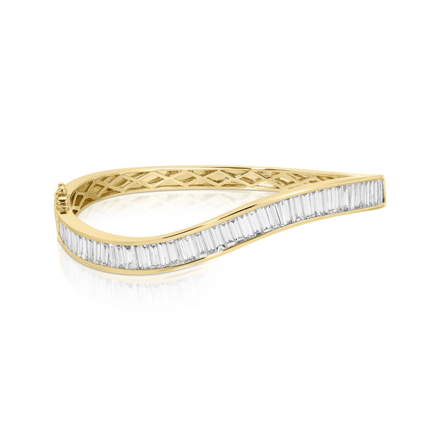 BAGUETTE DIAMOND WAVE BANGLE