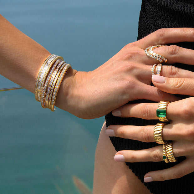 STACKED DIAMOND OVAL BANGLE