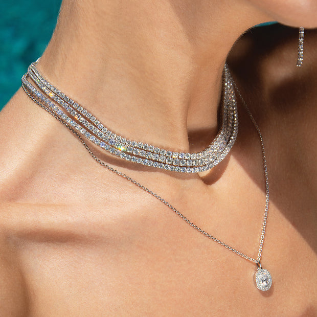 LARGE GRADUATED DIAMOND HEPBURN CHOKER