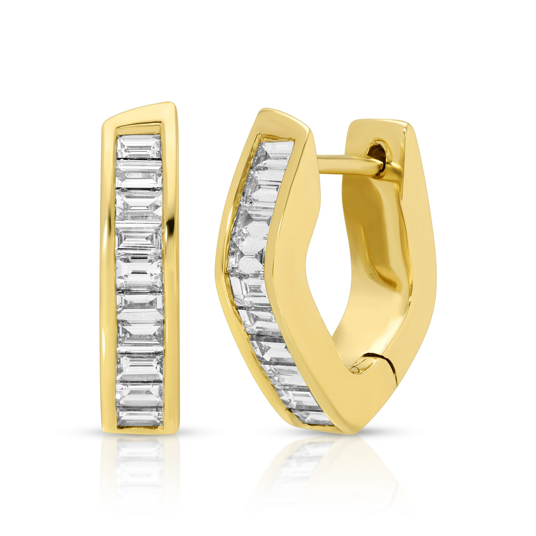 送料税込【AMY O】Baguette Diamond Oval Huggies (2色)国内発送 Baguette Huggies – Lindsey Leigh Jewelry