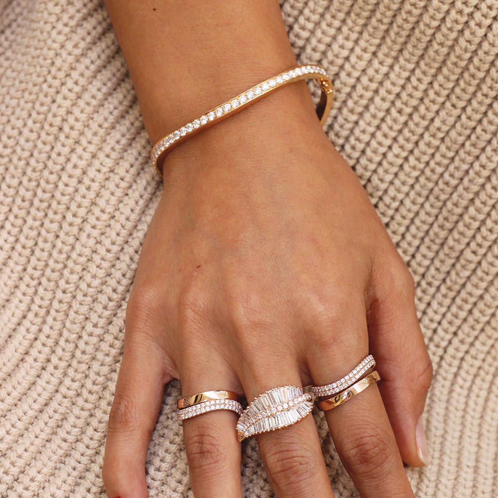 【chieko+】wave bangle　gold IMG_6199_ace68790-38cb-42e2-