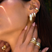 BAGUETTE DIAMOND ZOE HOOPS
