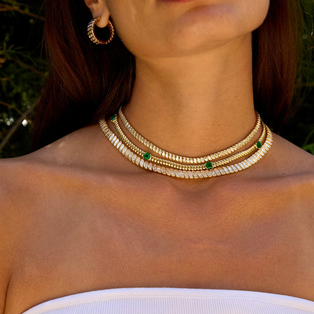 THIN ZOE CHOKER WITH SQUARE CUT EMERALDS