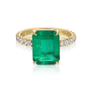 EMERALD CUT EMERALD RING WITH DIAMOND BAND