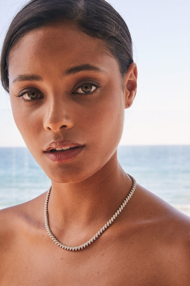PAVE DIAMOND COIL CHOKER