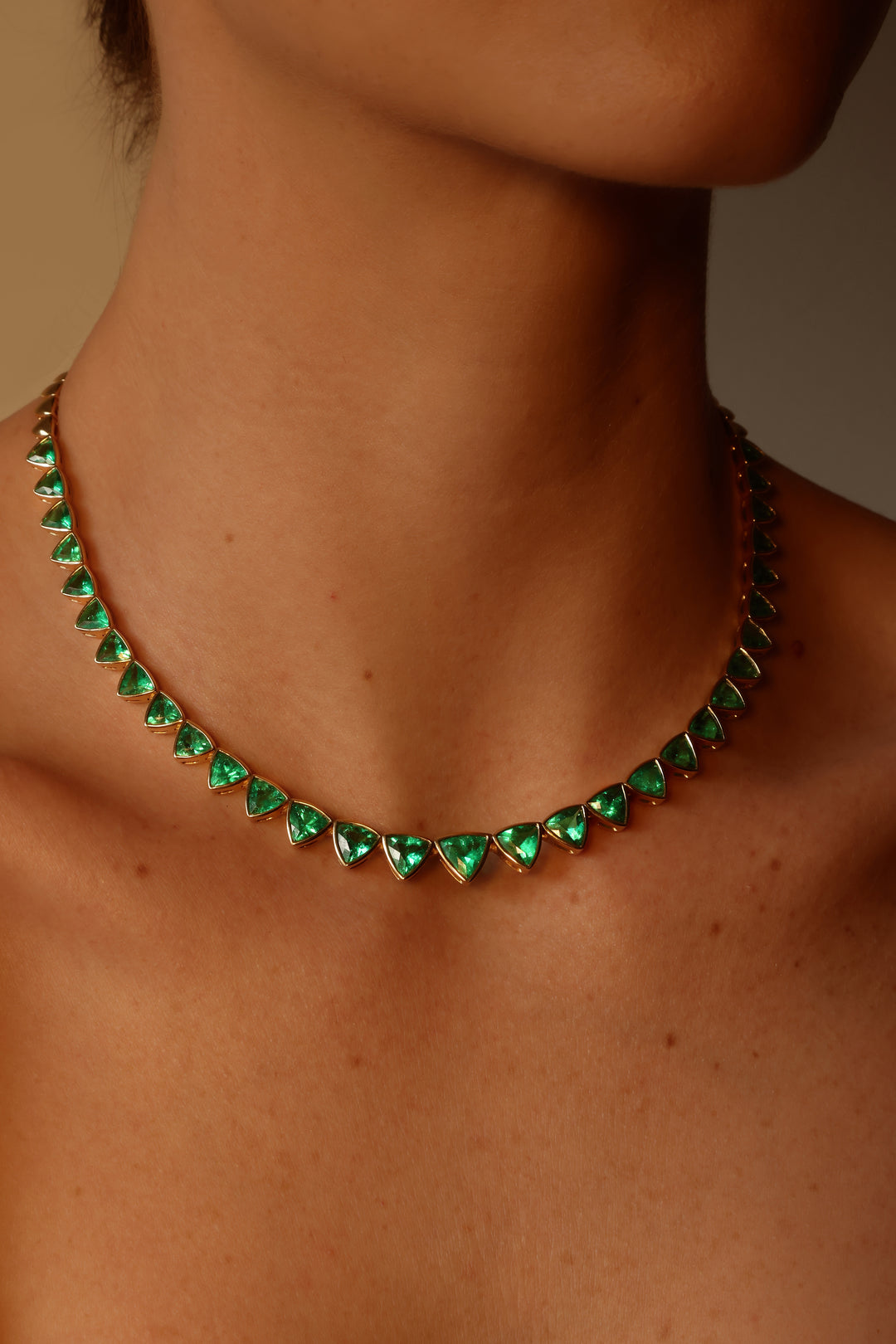 BEZELED TRILLION CUT EMERALD CHOKER – Anita Ko