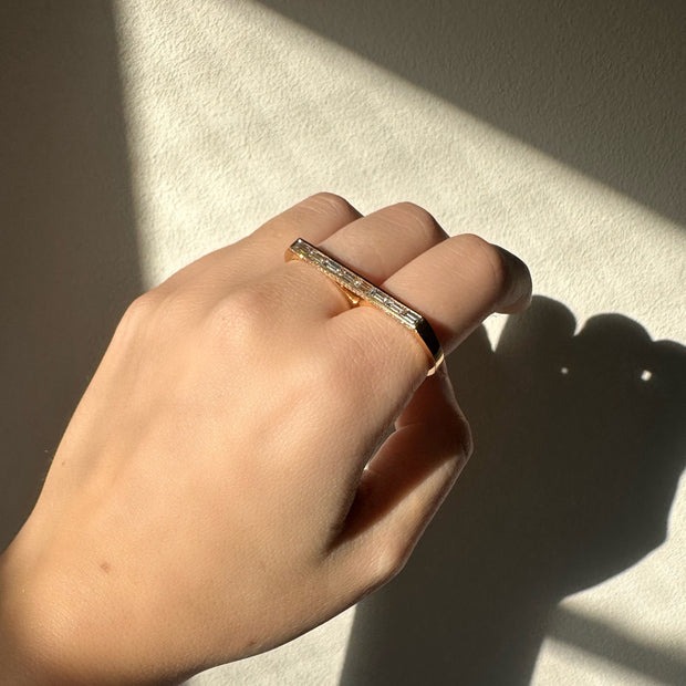 TWO FINGER BAGUETTE RING