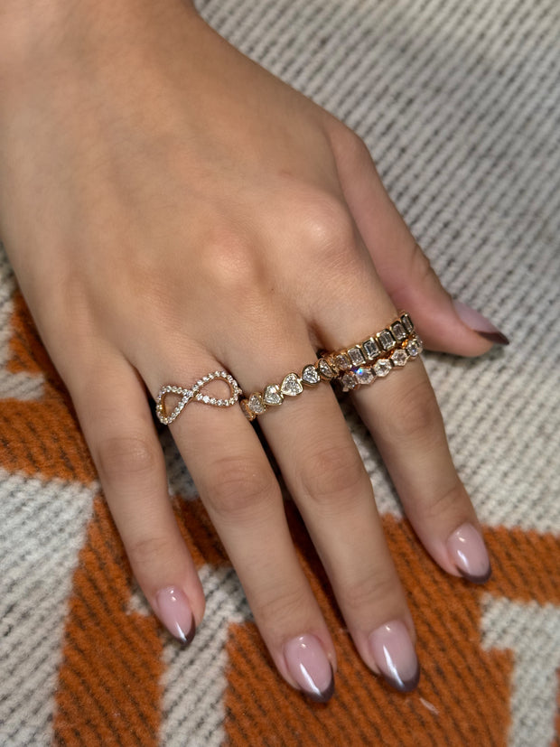 DIAMOND  SMALL INFINITY RING