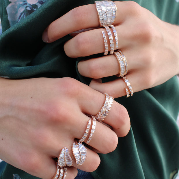 BAGUETTE AND ROUND DIAMOND RING