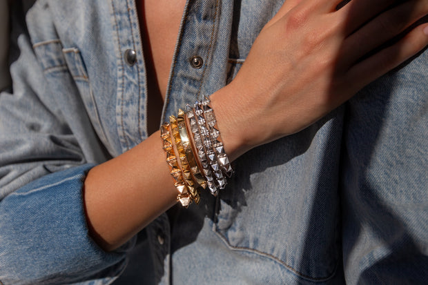 OVAL BRACELET WITH DIAMOND SPIKES