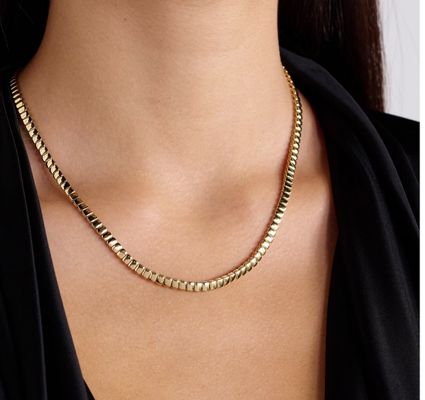 GOLD SQUARE CHOKER 18"