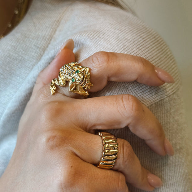 DIAMOND FROG RING