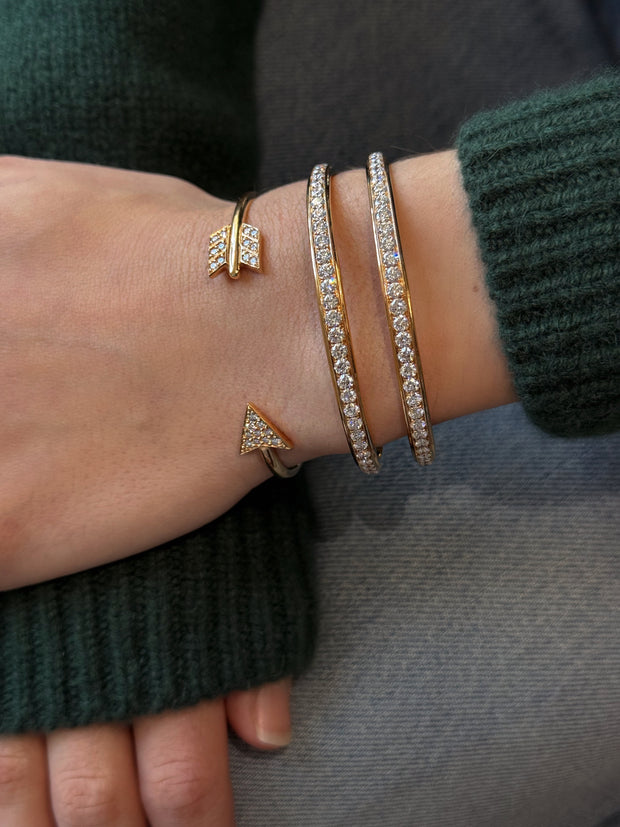 SINGLE-POINT ARROW CUFF