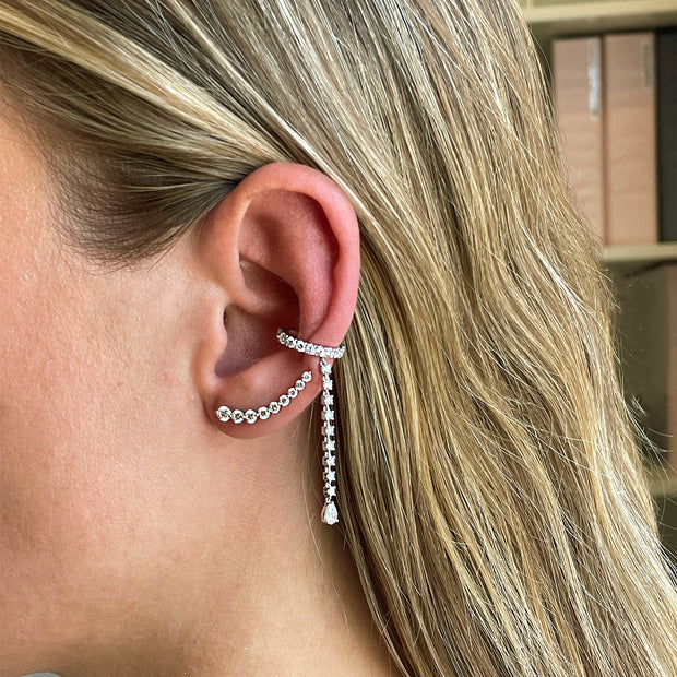 SINGLE ROW DIAMOND EAR CUFF WITH ROUND AND PEAR DIAMOND DROPS