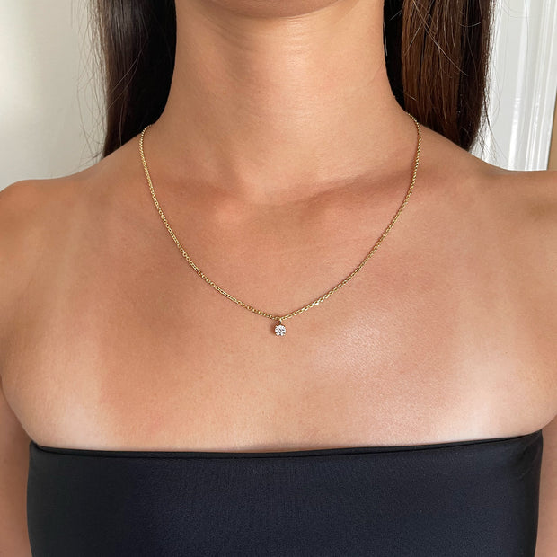 DIAMOND CUT ROLO CHAIN WITH ROUND DIAMOND PENDANT