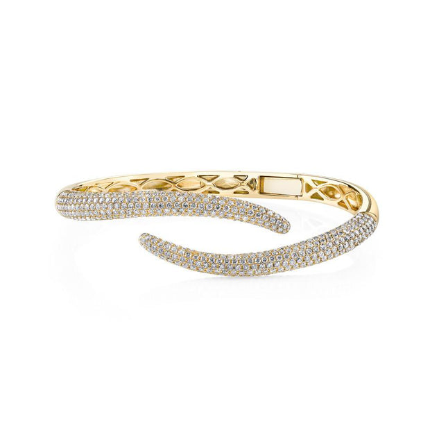 DIAMOND TAIL BANGLE