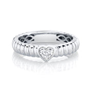 THIN ZOE RING WITH DIAMOND HEART CENTER