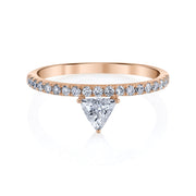 LUXE TRIANGLE DIAMOND RING