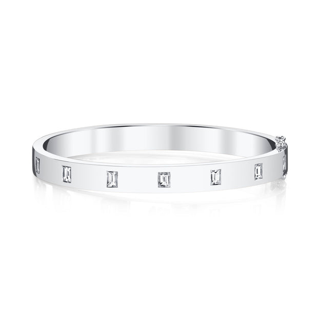 BAGUETTE DIAMOND OVAL BRACELET