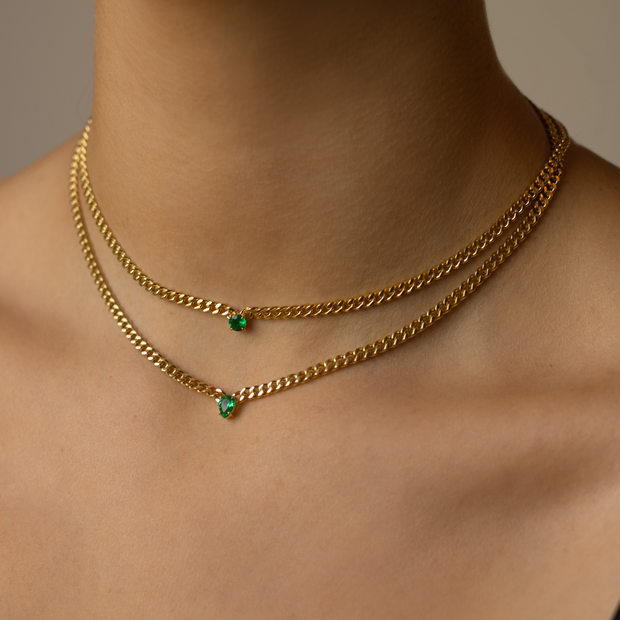 SMALL CUBAN LINK NECKLACE WITH ROUND EMERALD CENTER STONE