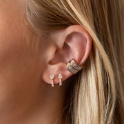 BAGUETTE DIAMOND CURVED EAR CUFF