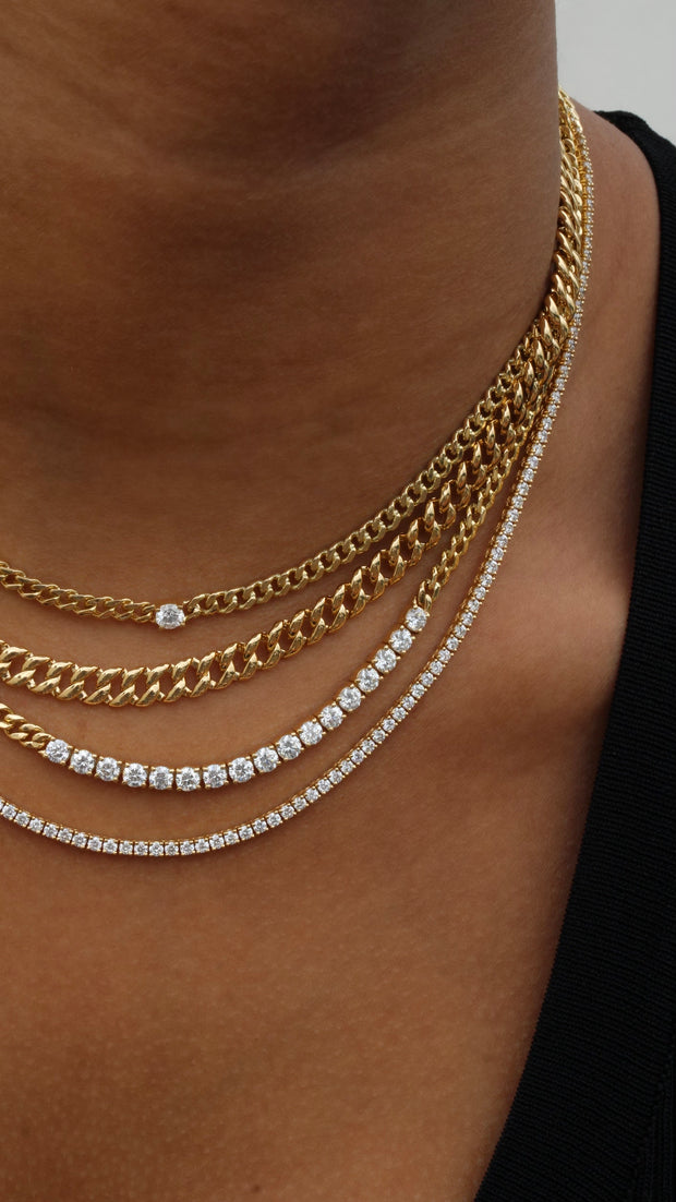 CUBAN LINK NECKLACE WITH ROUND DIAMOND CENTER
