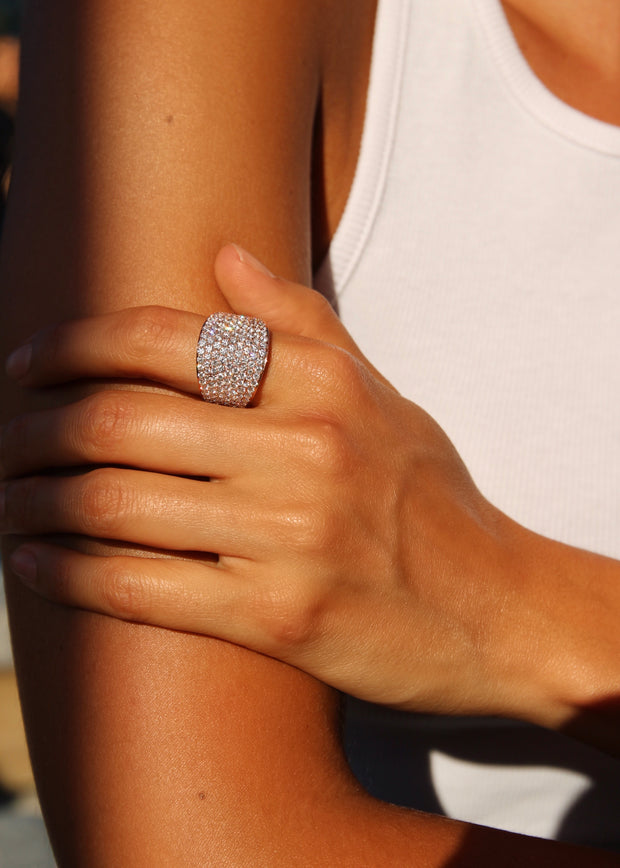 PAVE DIAMOND COMET RING